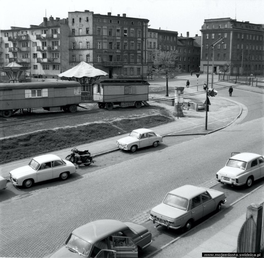 Świdnica lat 80. Kolejki, remonty i piękne, choć szare...