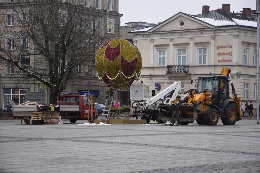 Zobacz kolejne zdjęcia. Przesuwaj zdjęcia w prawo - naciśnij...