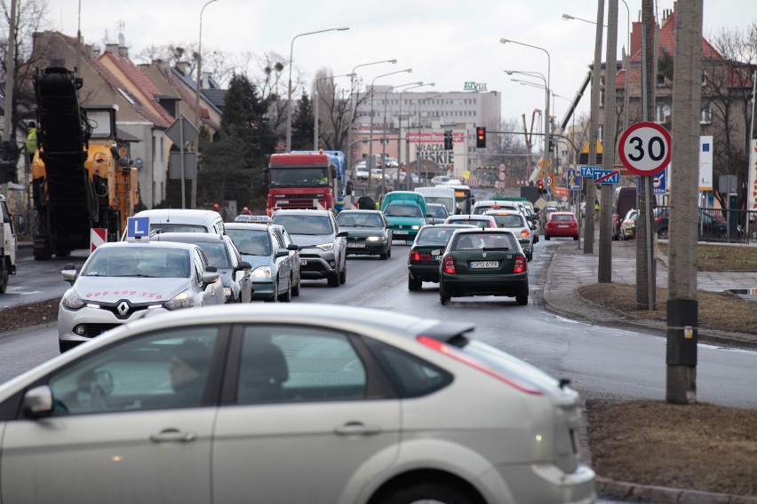 Ruszyła przebudowa ulicy Niemodlińskiej w Opolu
