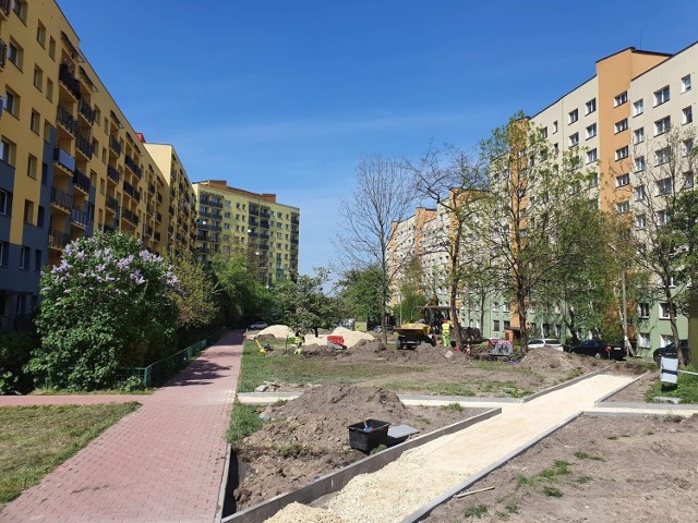 W Dąbrowie Górniczej na osiedlu Mydlice powstaje park kieszonkowy, a na os. Kasprzaka będą nowe miejsca parkingowe