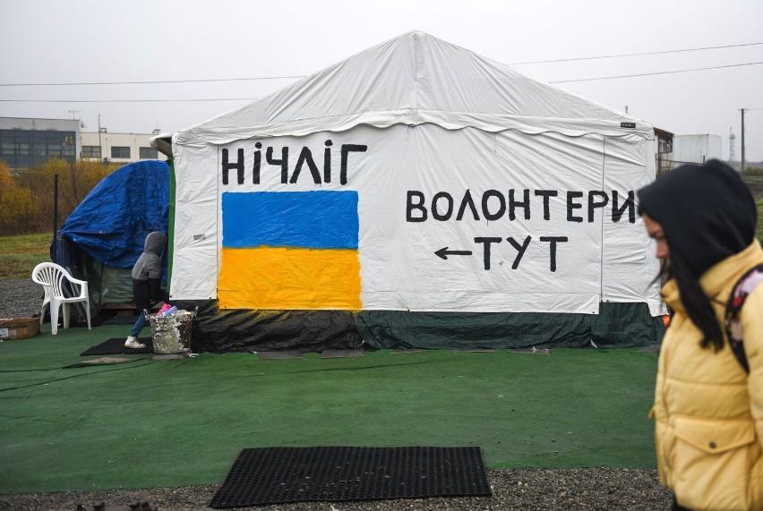 Mimo zmasowanego ataku Rosji na Ukrainę granica w Medyce pod Przemyślem świeci pustkami [ZDJĘCIA]