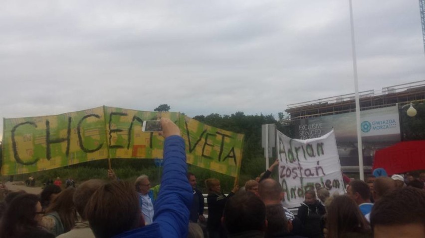 Protest pod sądem w Pucku i pod rezydencją prezydenta w Hel