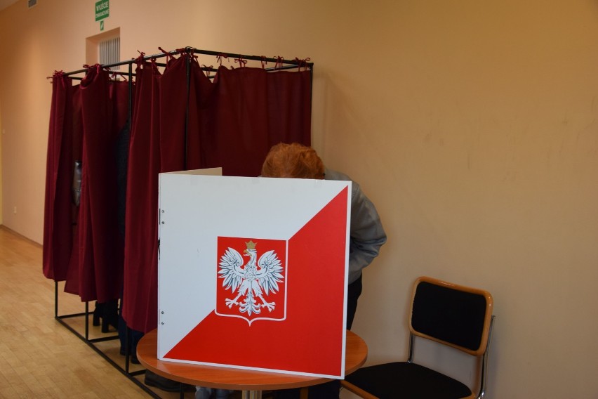 Frekwencja wyborcza w Szczecinku w południe [zdjęcia]