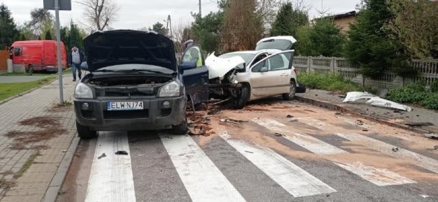 Wypadek w Jordanowie. Zderzyły się trzy samochody. Dwie osoby zostały ranne ZDJĘCIA