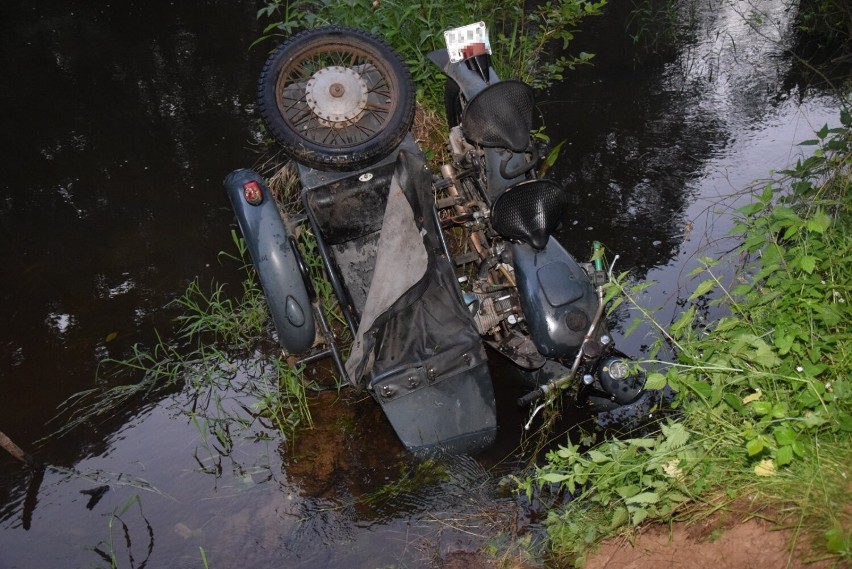 Śmierć motocyklisty w rzece Czarna koło Niewierszyna - 6...