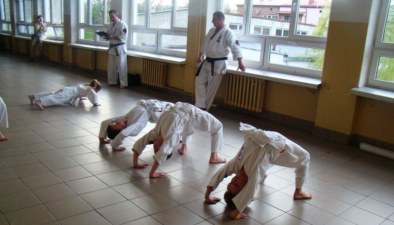 Młodzi karatecy z Olkusza zdali egzamin na stopnie uczniowskie &quot;kyu&quot;