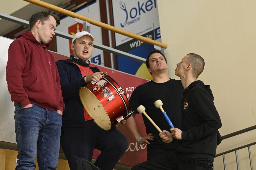 Kibice na meczu Futsal Świecie - Bonito Helios Białystok. Zobacz zdjęcia