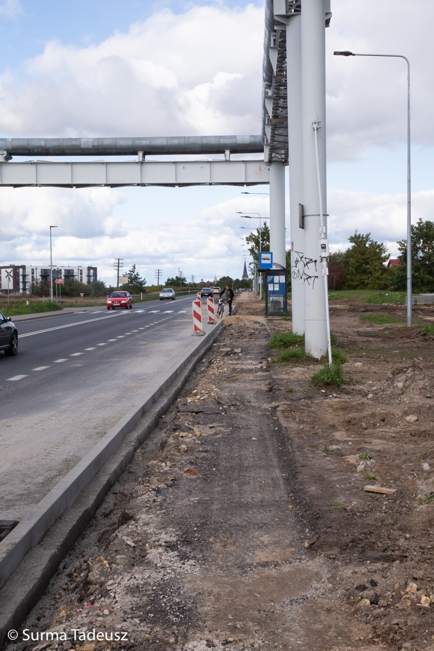 W obiektywie Tadeusza Surmy: ścieżka rowerowa przy ulicy Broniewskiego