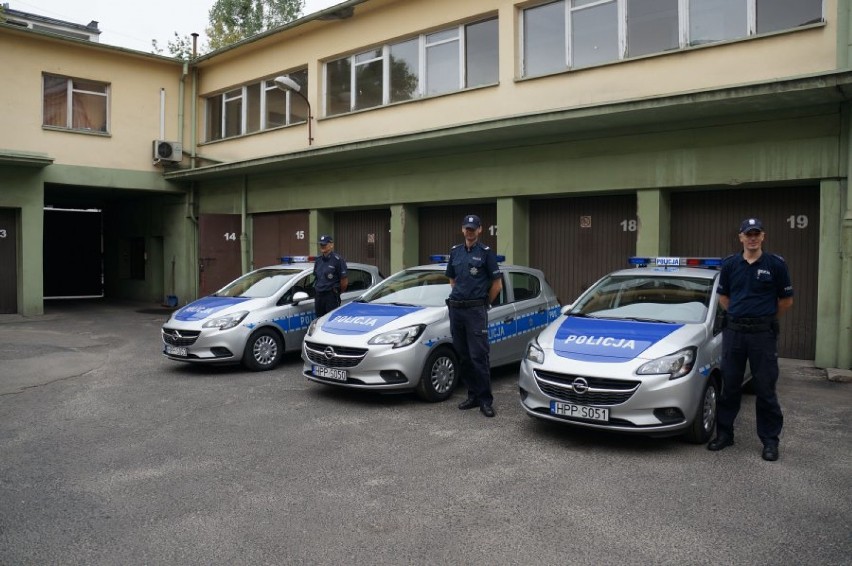 Sosnowiecka policja otrzymała nowe radiowozy - to samochody marki opel corsa