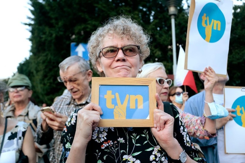 "Wolne media" - Protesty w obronie mediów przed Sejmem i w wielu miastach