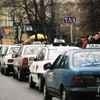 - 80 procent, większość - tak odpowiadają prezesi krakowskich radio-taxi na pytanie, ilu kierowców zdążyło już zamontować kasy. Ilu rzeczywiście dotrzymało terminu, przekonamy się w Nowy Rok&lt;p&gt;
Fot. Jacek KOZIOŁ