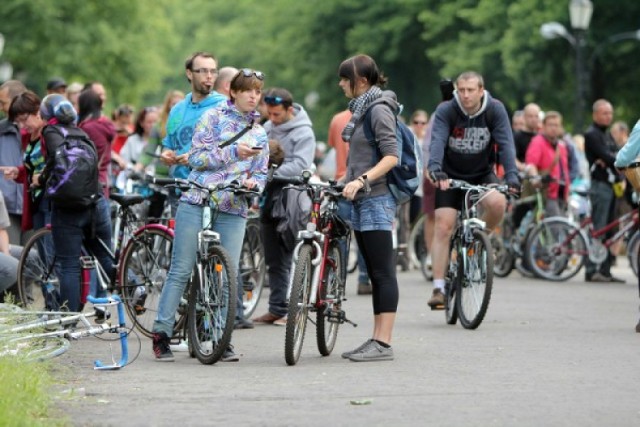 Na darmowe wycieczki rowerowe zaprasza fundacja Normalne Miasto Fenomen