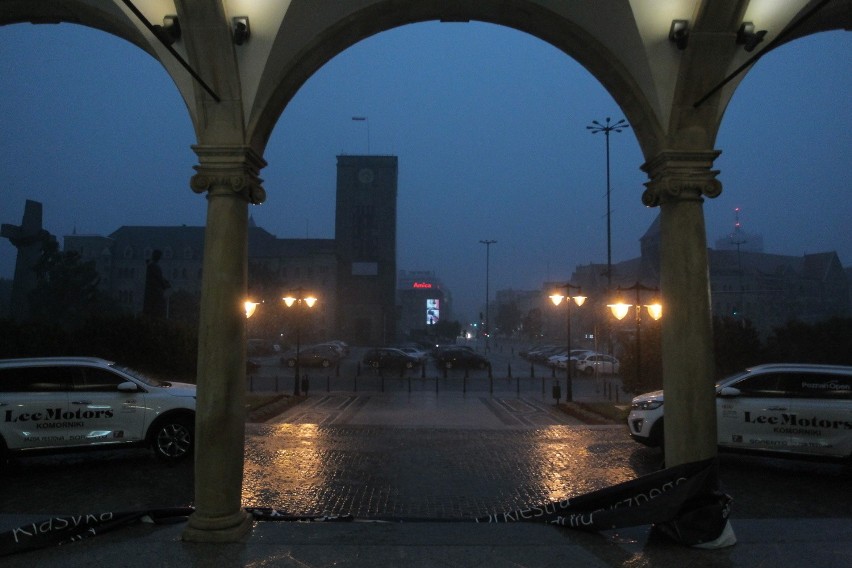 Burza w Poznaniu: Miasto niemal sparaliżowane [ZDJĘCIA]
