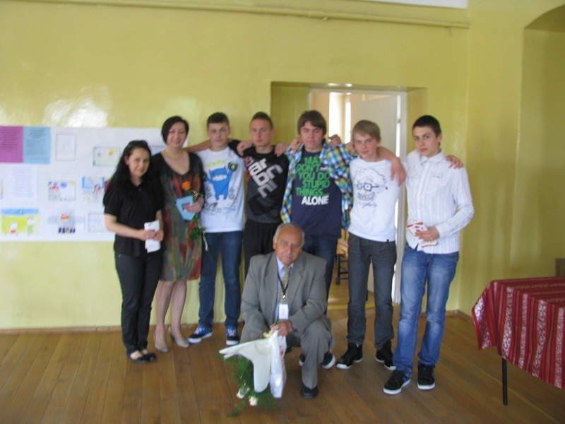 Wolontariusze z Jaroszowa robią sobie przerwę