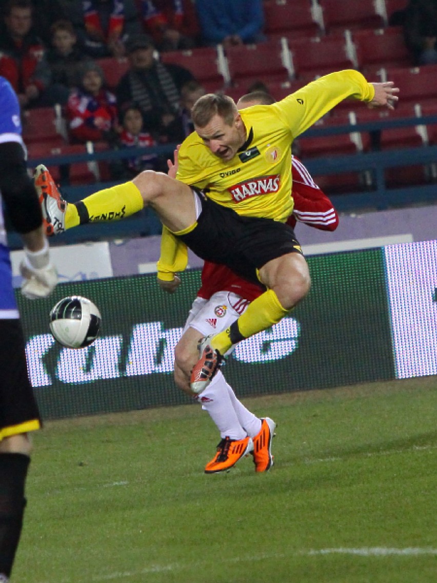 Wisła pokonała w sobotnim meczu Widzew Łódź 2:0. W...