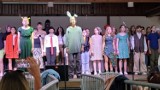Musical "Shrek" wystawiony we Wdzydzach. Młodzi aktorzy, uczestnicy warsztatów teatralnych "Krzysztofiki" pokazali go w nowej odsłonie!