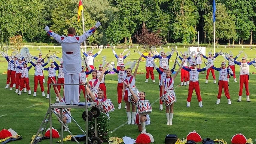 Młodzieżowa Orkiestra Dęta Grandioso zaprasza na paradę. Odbędzie się na Placu Jagiellońskim