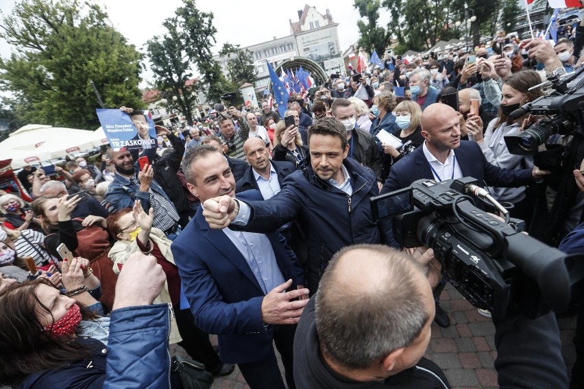 Rafał Trzaskowski spotkał się na wiecu wyborczym z...