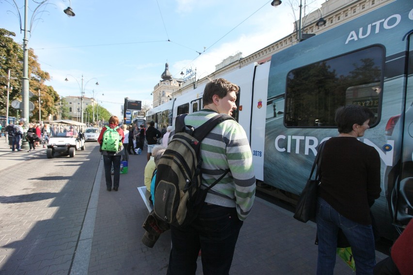 Kraków: tramwaj zepsuł się w centrum miasta [ZDJĘCIA]