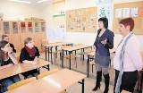 Przedstawicielka izraelskiej szkoły w zbąszyńskim liceum