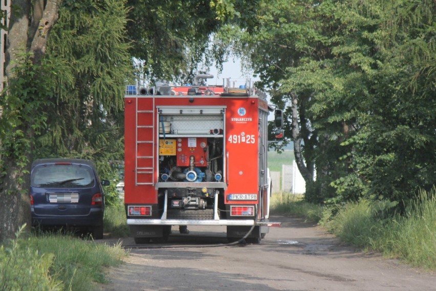 SMOSZEW: Auto stanęło w płomieniach! [ZDJĘCIA]                                                              