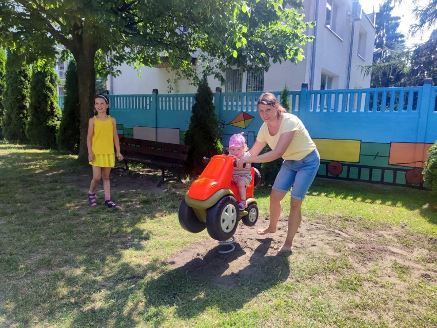 W Łowiczu inwestują w nowoczesne place zabaw dla dzieci