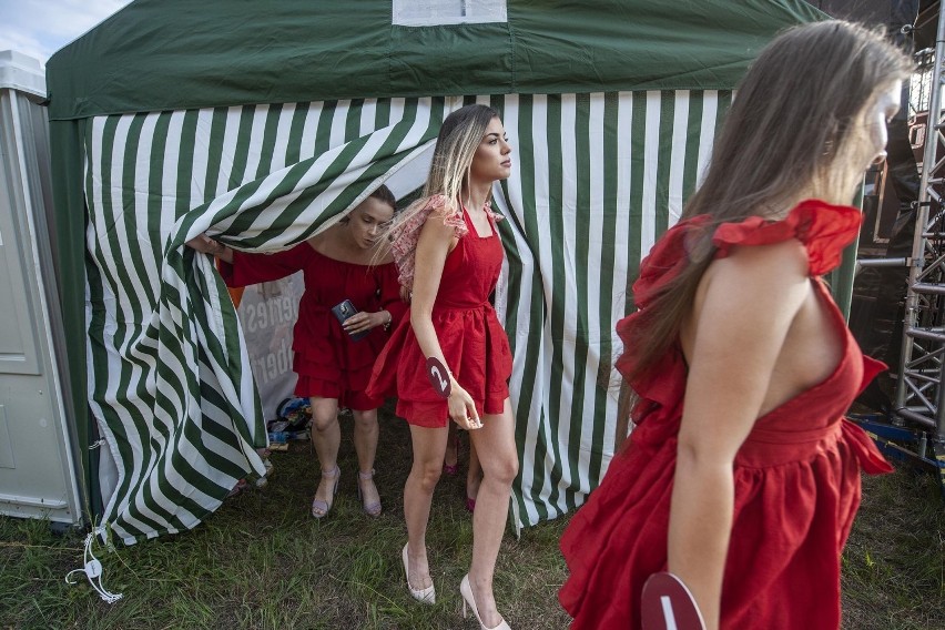 W Jarosławcu odbyły się wybory Bursztynowej Miss Polski...