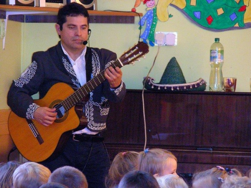 Przedszkole nr 5 w Kole: Muzyczna fiesta