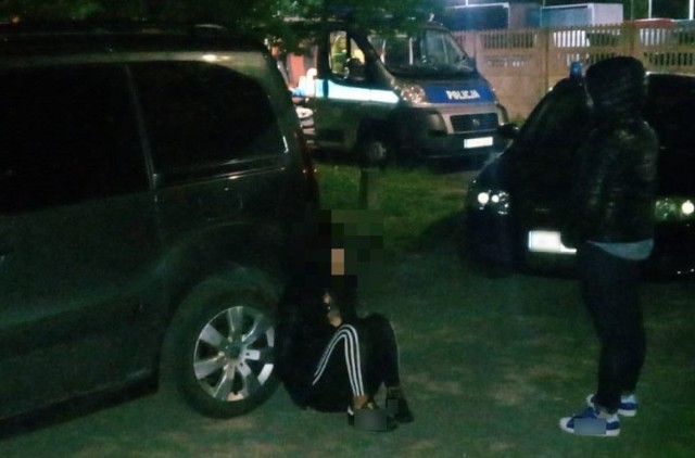 Policjanci z Radomia zatrzymali małżeństwo, które kradło katalizatory z aut. W sumie dopuścili się szesnastu kradzieży.