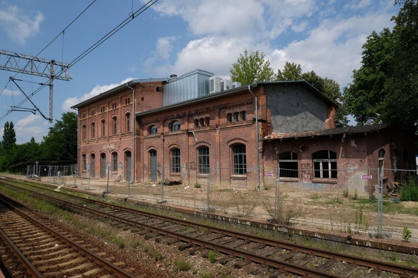 Stary dworzec w Pyskowicach zamieni się w nowoczesną Stację...