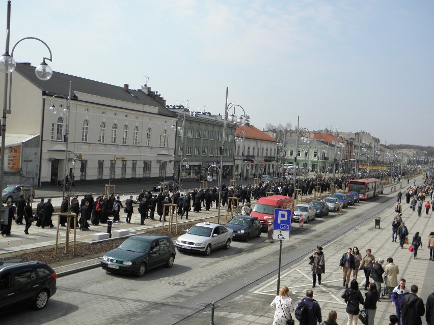 Setki księży i alumnów na ulicach Częstochowy [ZDJĘCIA]