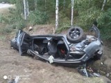 Audi dachowało koło Gubina. Dwóch mężczyzn trafiło do szpitala w Zielonej Górze. W jakim są stanie?