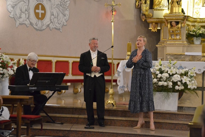 W niedzielę w kościele pw. WNMP w Lipnie odbył  się  koncert...