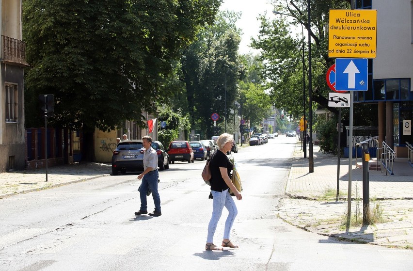 Wólczańska będzie dwukierunkowa. Przygotowania do zmiany organizacji ruchu ZDJĘCIA