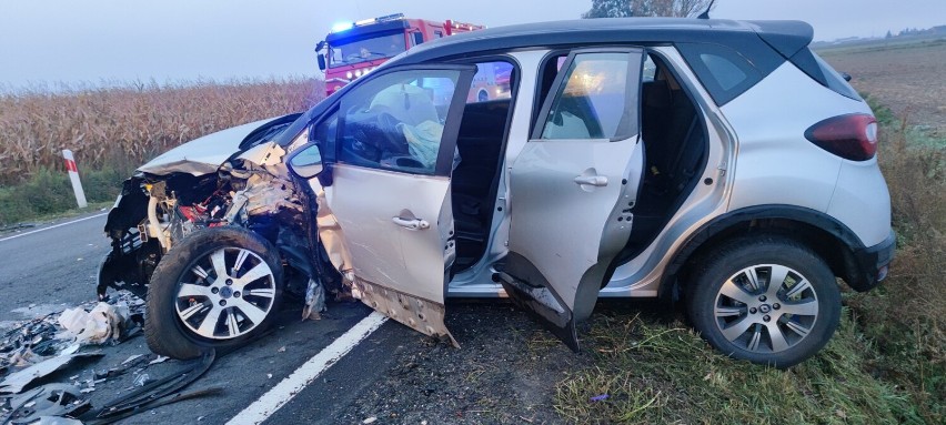 Wypadek dwóch osobówek na DK 15 w Orlince. Kierowca otrzymał mandat w wys. 1000 zł. Nie miał uprawnień [ZDJĘCIA]