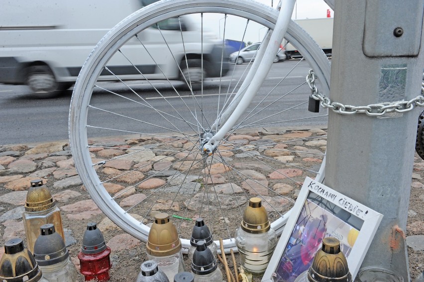 Na Jana Pawła II pojawił się ghost bike