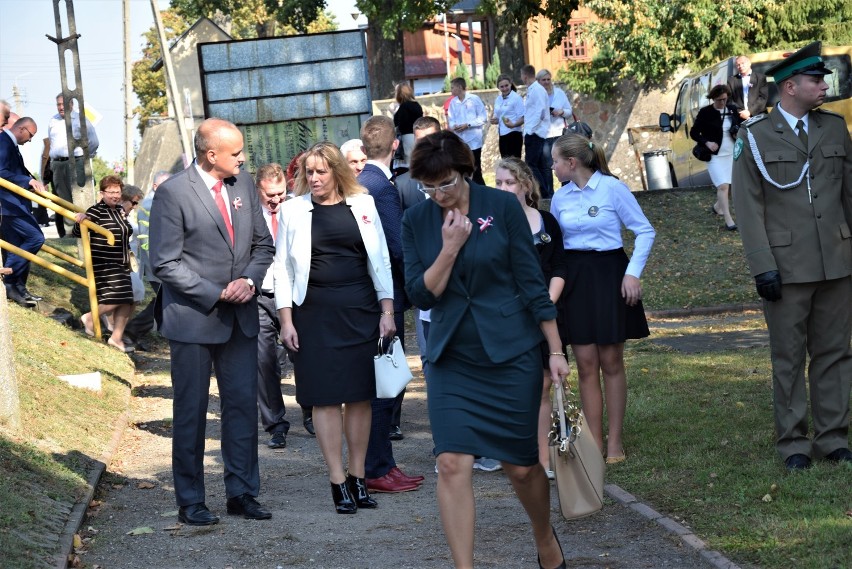 Miejsce uroczystości nie było przypadkowe bowiem to w...