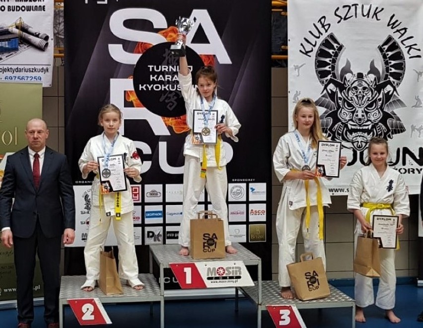 Karatecy z Klubu Karate „Randori” z Radomska z medalami Turnieju Karate Kyokushin „SARI CUP”