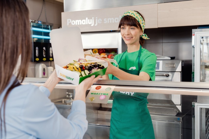 Promocja na kultowe sandwicze z okazji pierwszych urodzin Subway’a na stacji AMIC Energy