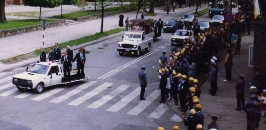 Przejazd do katedry.

4 czerwca 1991 roku papież Jan Paweł...