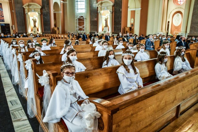 W niedzielę (9 maja) w Bydgoszczy do sakramentu pierwszej komunii dzieci przystąpiły w Bazylice mniejsza pw. św. Wincentego a Paulo