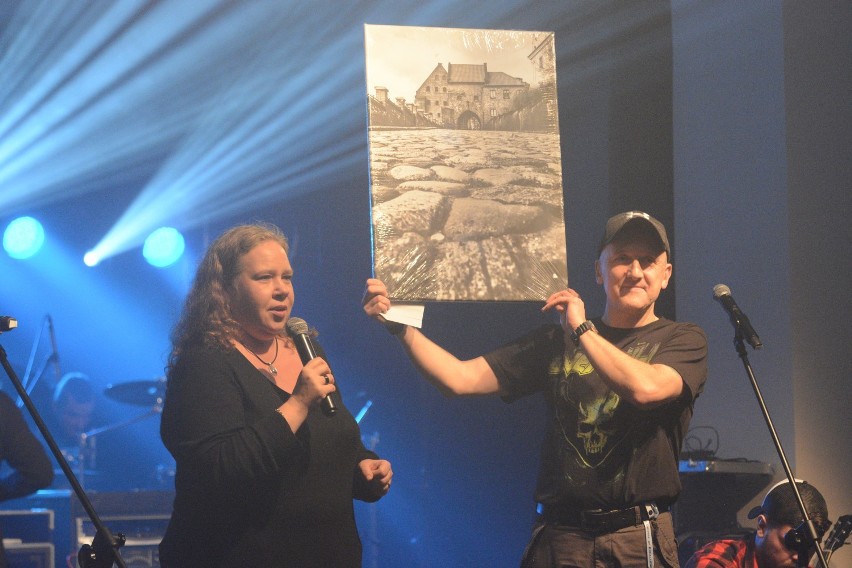 Koncert charytatywny dla Mariusza, który walczy z glejakiem [zdjęcia, wideo]