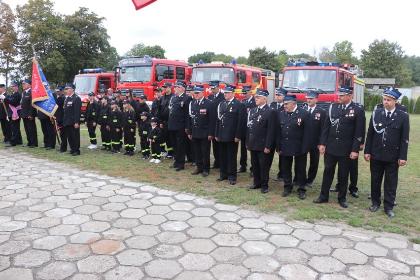 Blisko milion złotych kosztował nowy wóz dla strażaków w...