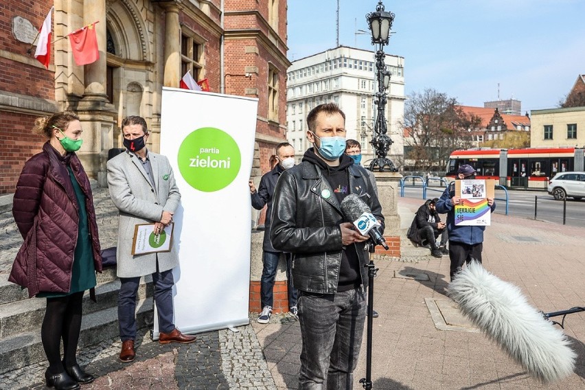 Zieloni i Lewica w Gdańsku o świeckim państwie. Wezwali władze do bojkotu ingresu nowego metropolity gdańskiego