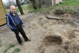 Znaleźli szkielet dziecka przy pracy w ogródku