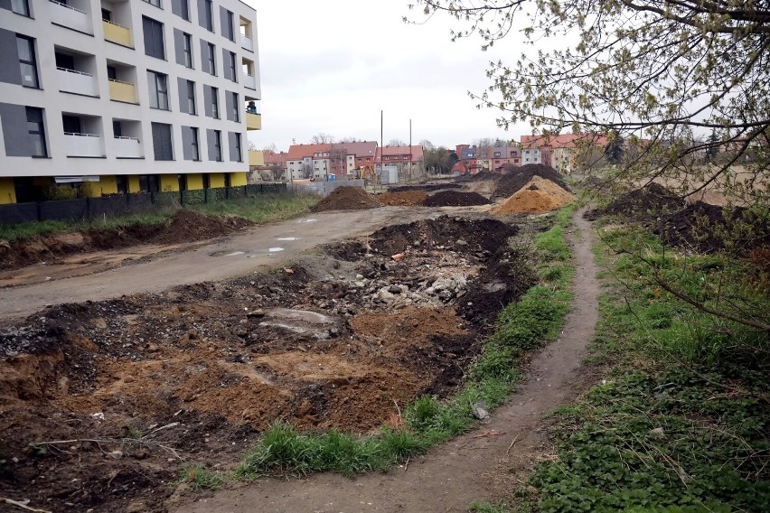 Budowa nowej drogi w Legnicy. Połączy ulicę Żołnierską z Marynarską, zdjęcia
