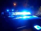 Nocny policyjny pościg ulicami Poznania i Lubonia. Kierowca uderzył w ogrodzenie