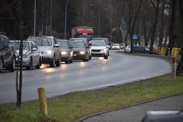 Utrudnienia w Krośnie Odrzańskim. Trwają remonty przy ulicy Chrobrego.