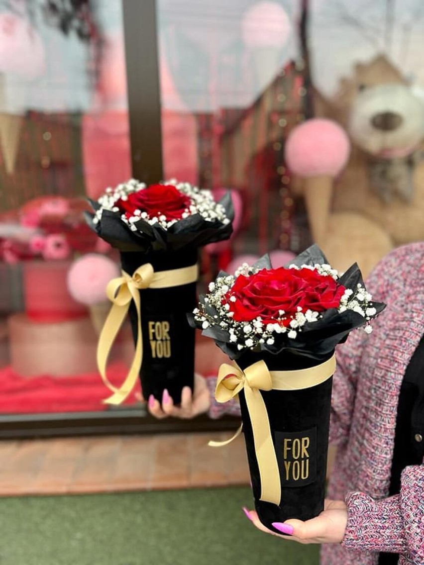 Walentynki 2023 w wieluńskich kwiaciarniach. Te kompozycje zachwycają 