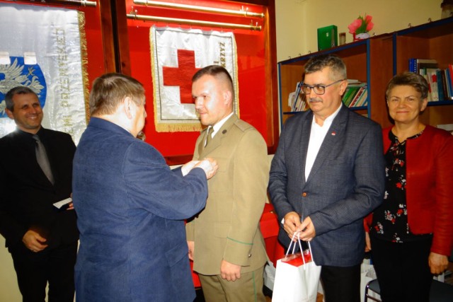 W Bieszczadzkim Oddziale Straży Granicznej w Przemyślu uhonorowano zasłużonych krwiodawców.